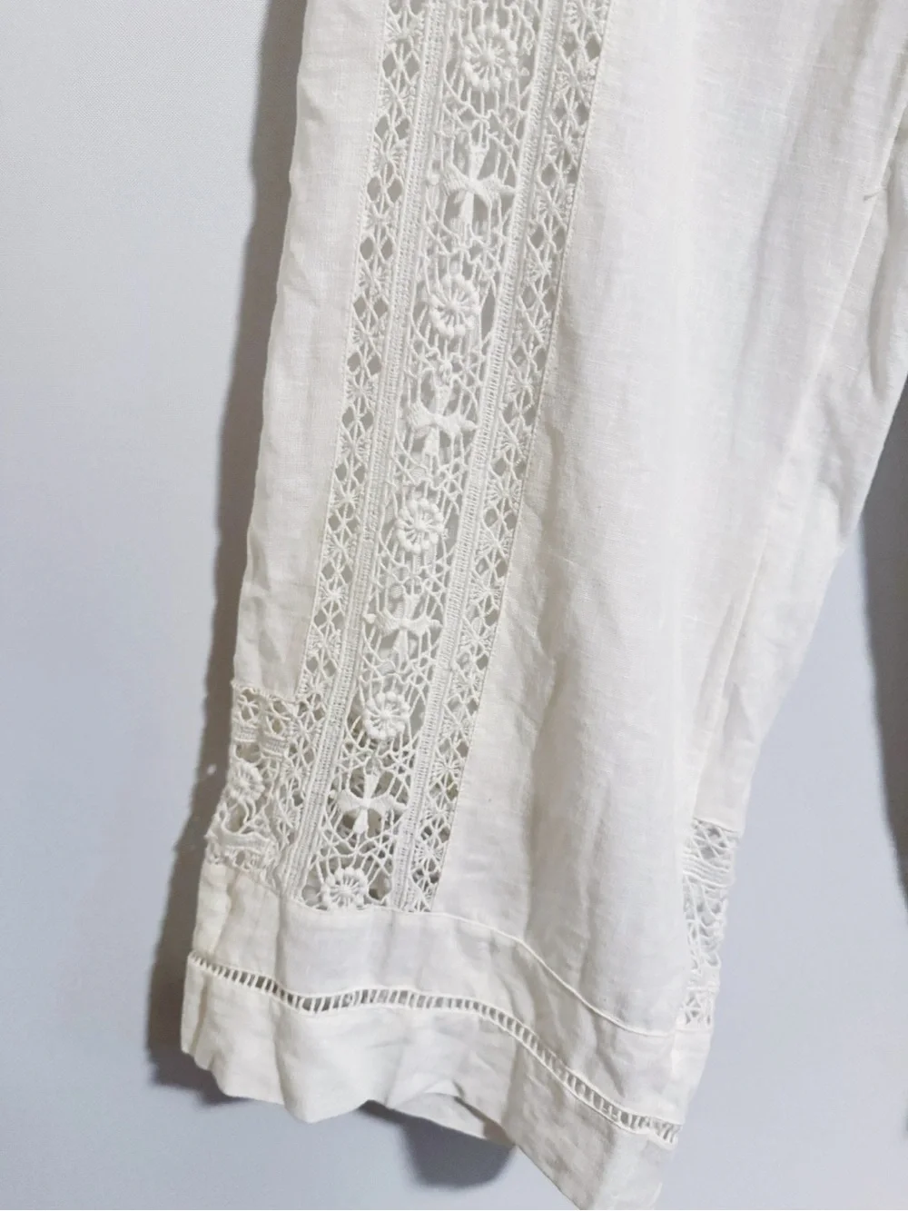 Anthropologie - RARE White Linen Lace Pull-On Pants